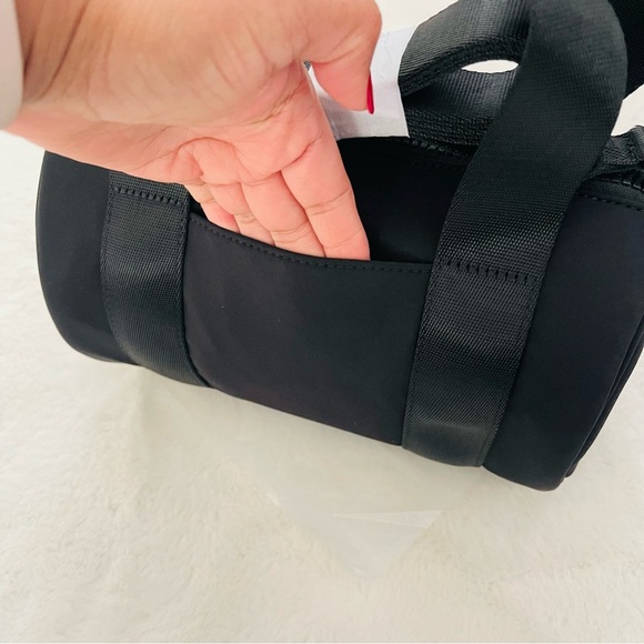 Lululemon Mini Black Barrel Duffle Bag - Picture 5 of 11